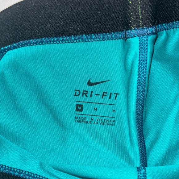 Nike pro - Picture 3 of 3